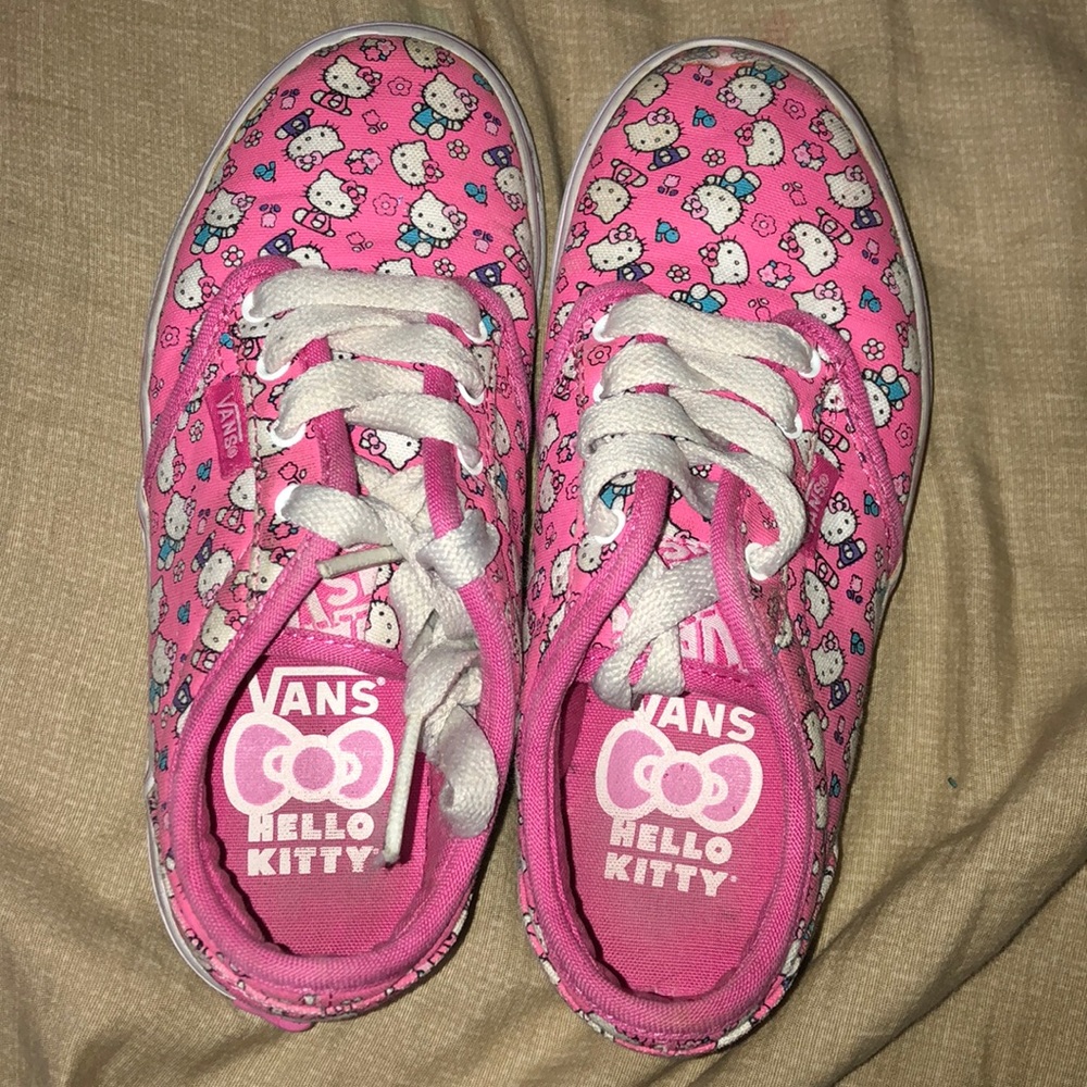 Hello Kitty Vans